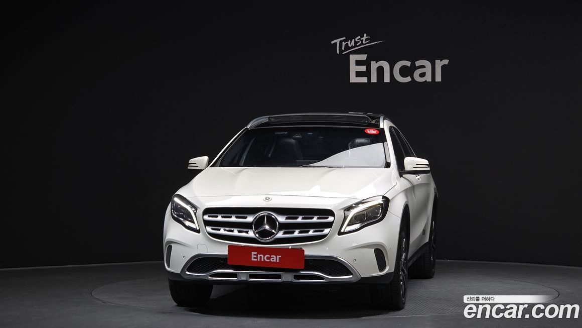Mercedes-Benz GLA-Class 2018