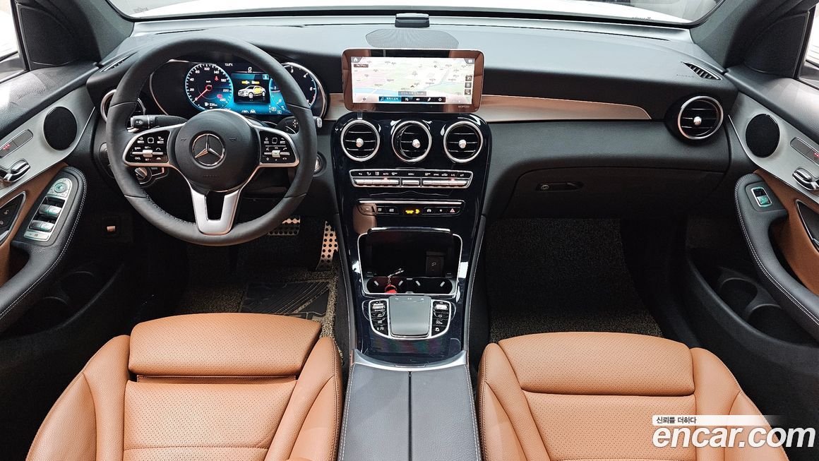 Mercedes-Benz GLC-Class 2021