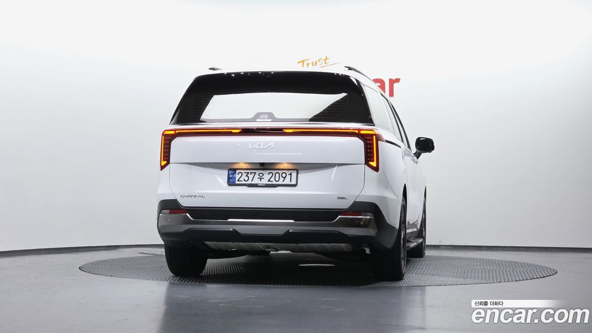 Kia Canival 2024