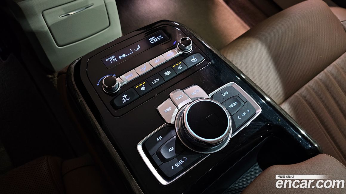 Genesis G90 2021