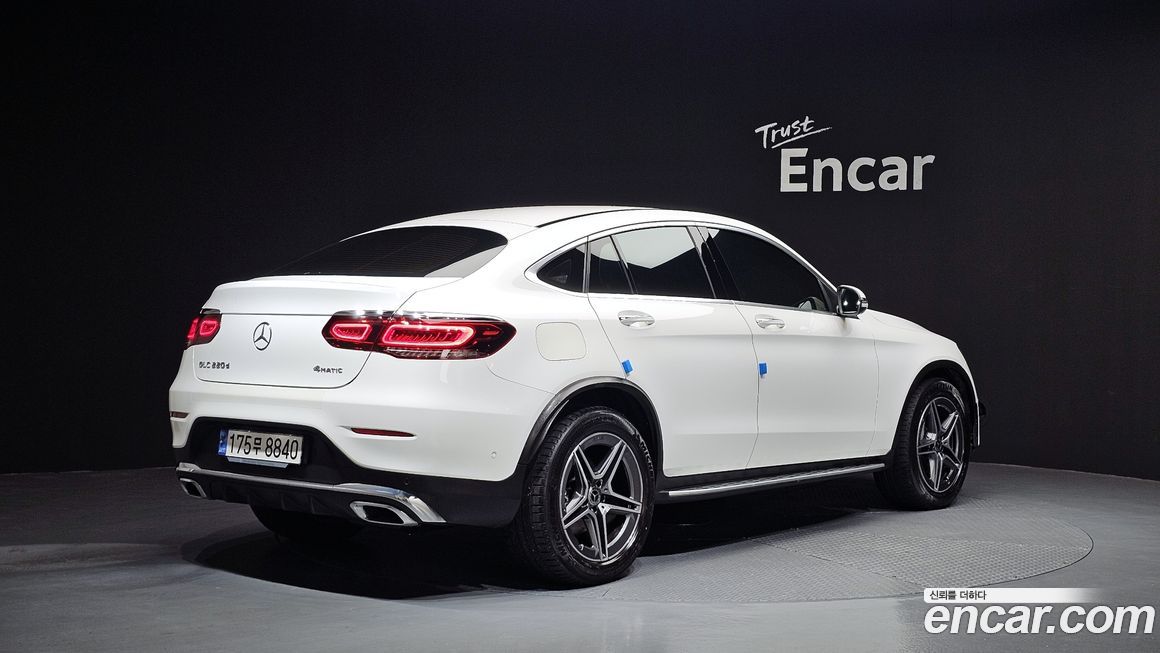 Mercedes-Benz GLC-Class 2021