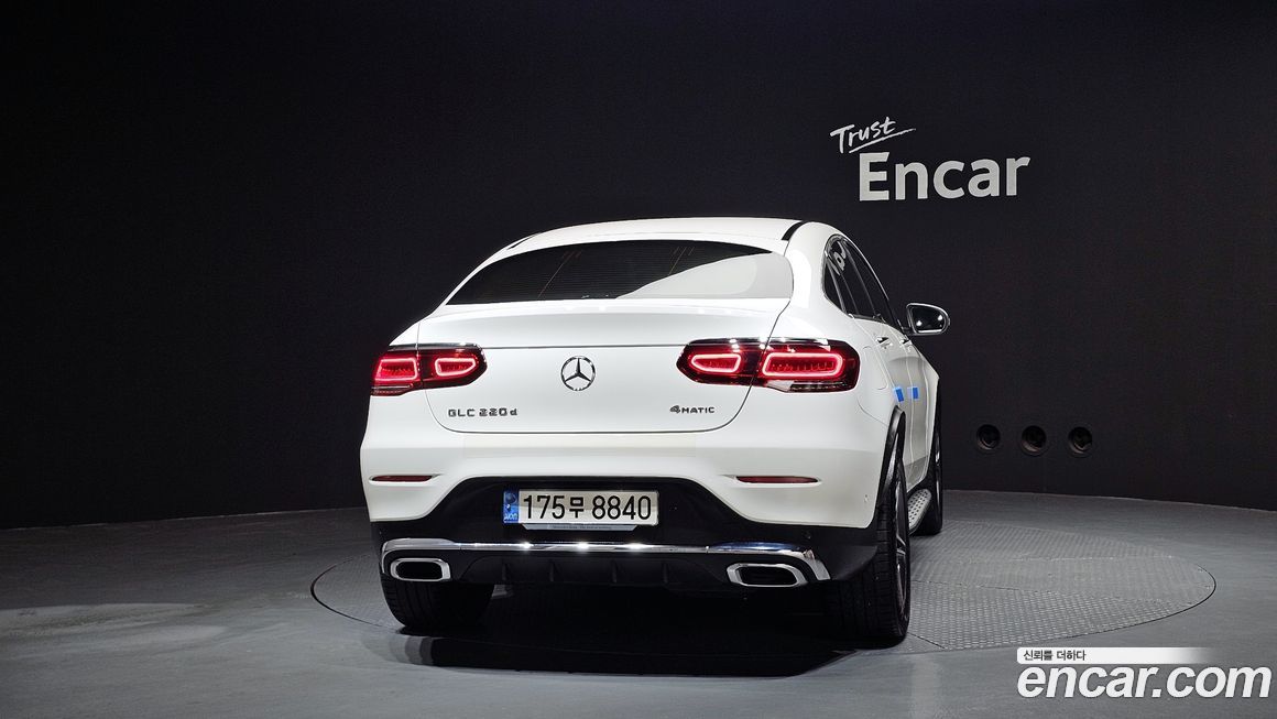 Mercedes-Benz GLC-Class 2021