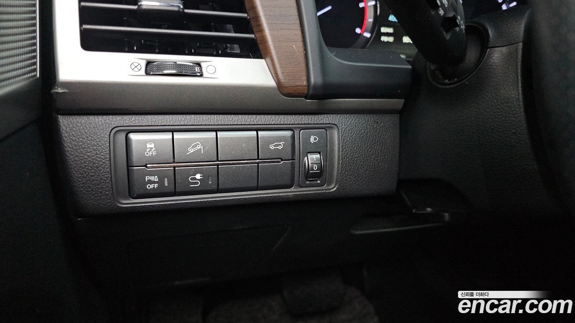 KG_Mobility_Ssangyong Rexton 2018