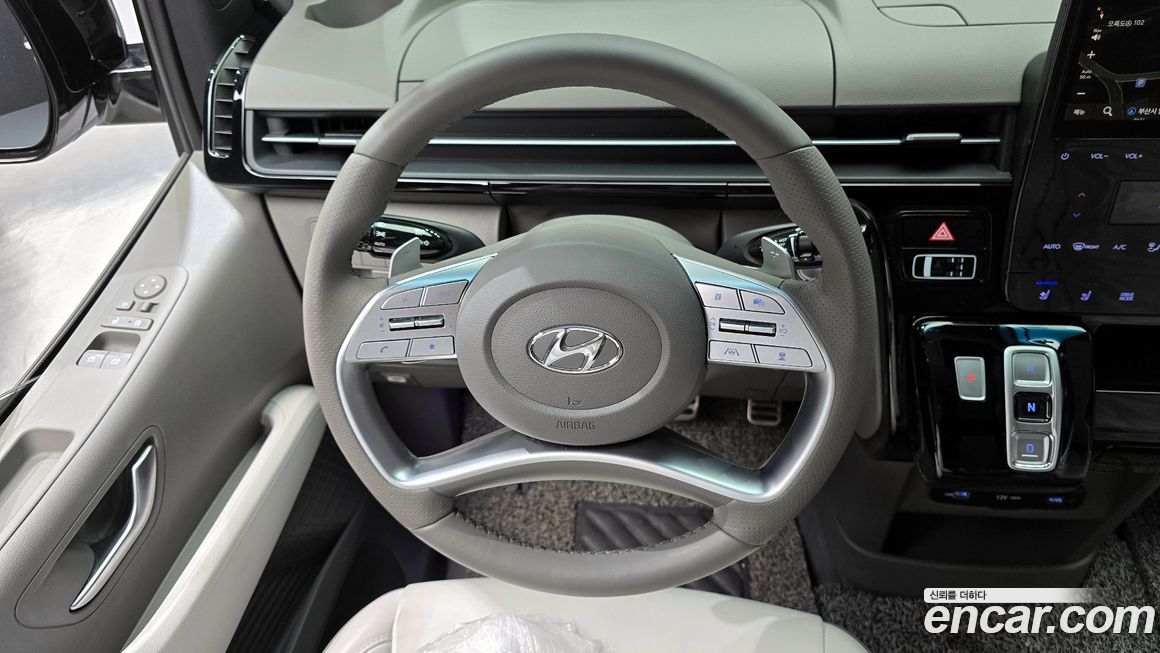Hyundai Staria 2024