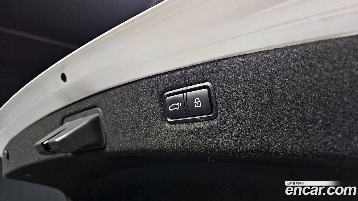 Genesis G90 2021