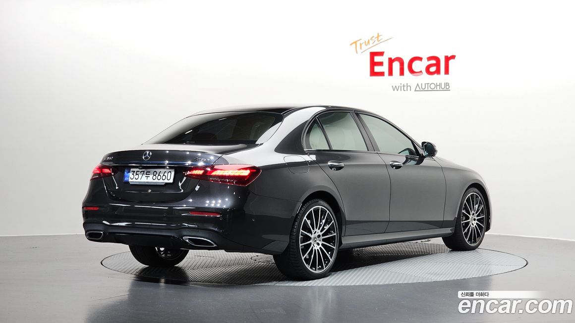 Mercedes-Benz E-Class 2023