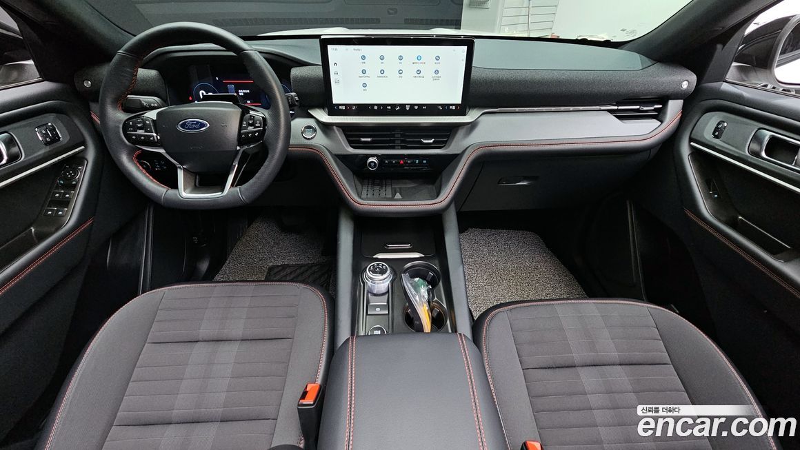 Ford Explorer 2025