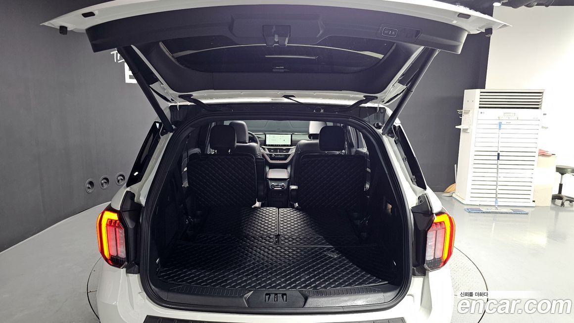 Ford Explorer 2025