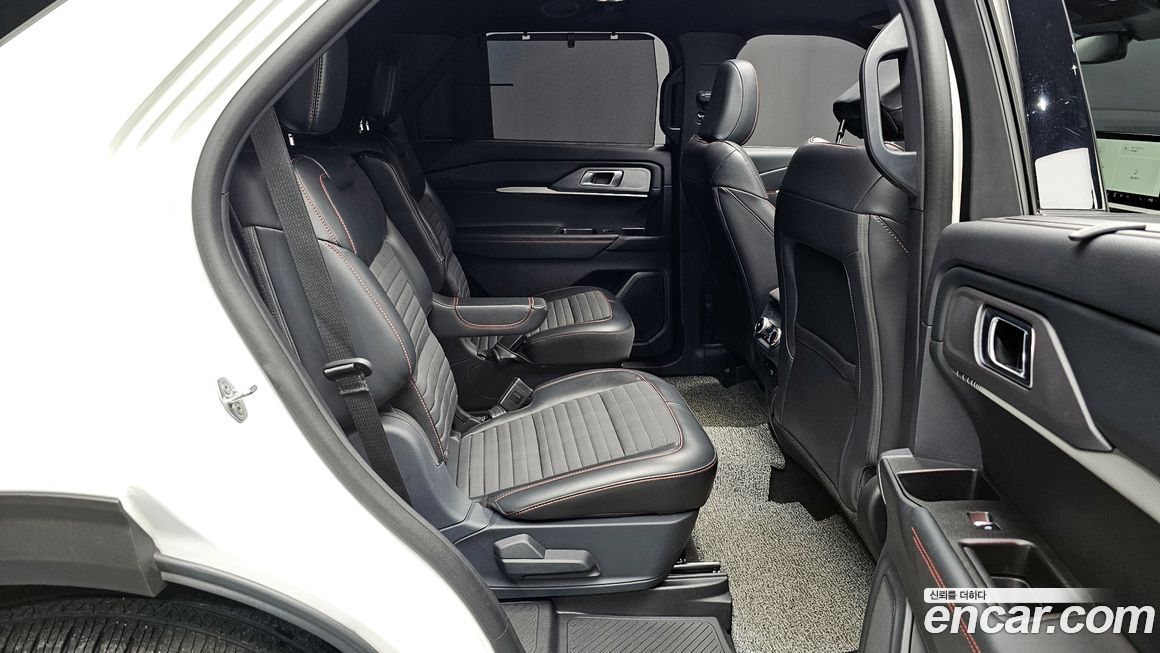 Ford Explorer 2025