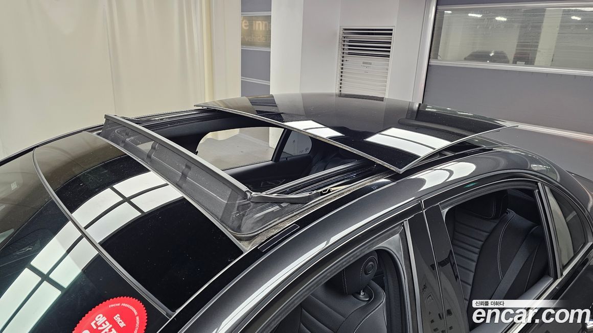 Mercedes-Benz E-Class 2023