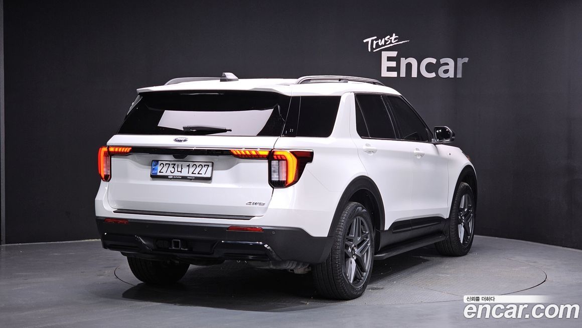 Ford Explorer 2025