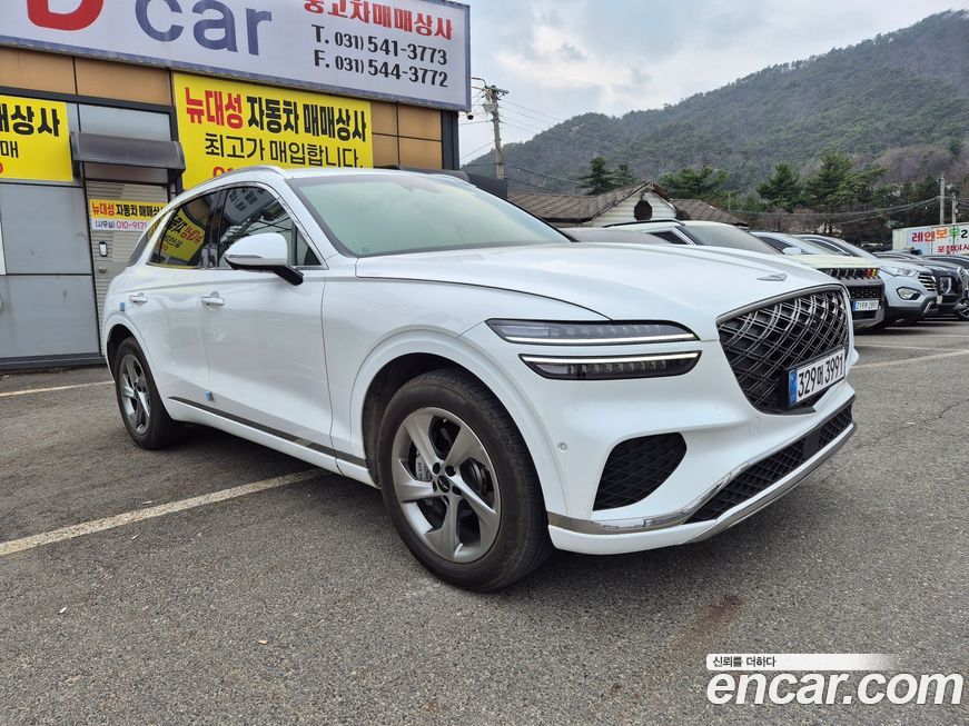 Genesis GV70 2025