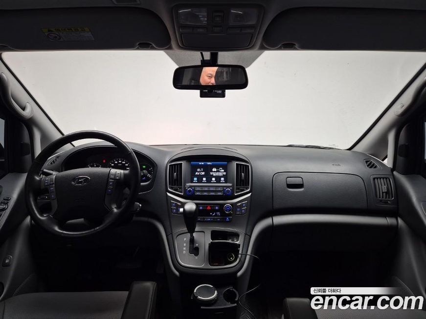 Hyundai Starex 2020