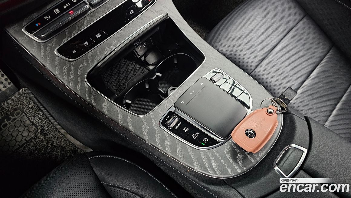 Mercedes-Benz E-Class 2023