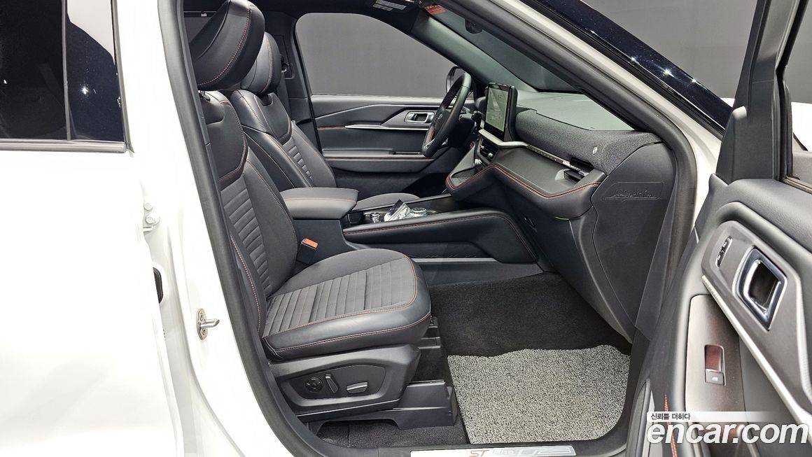 Ford Explorer 2025