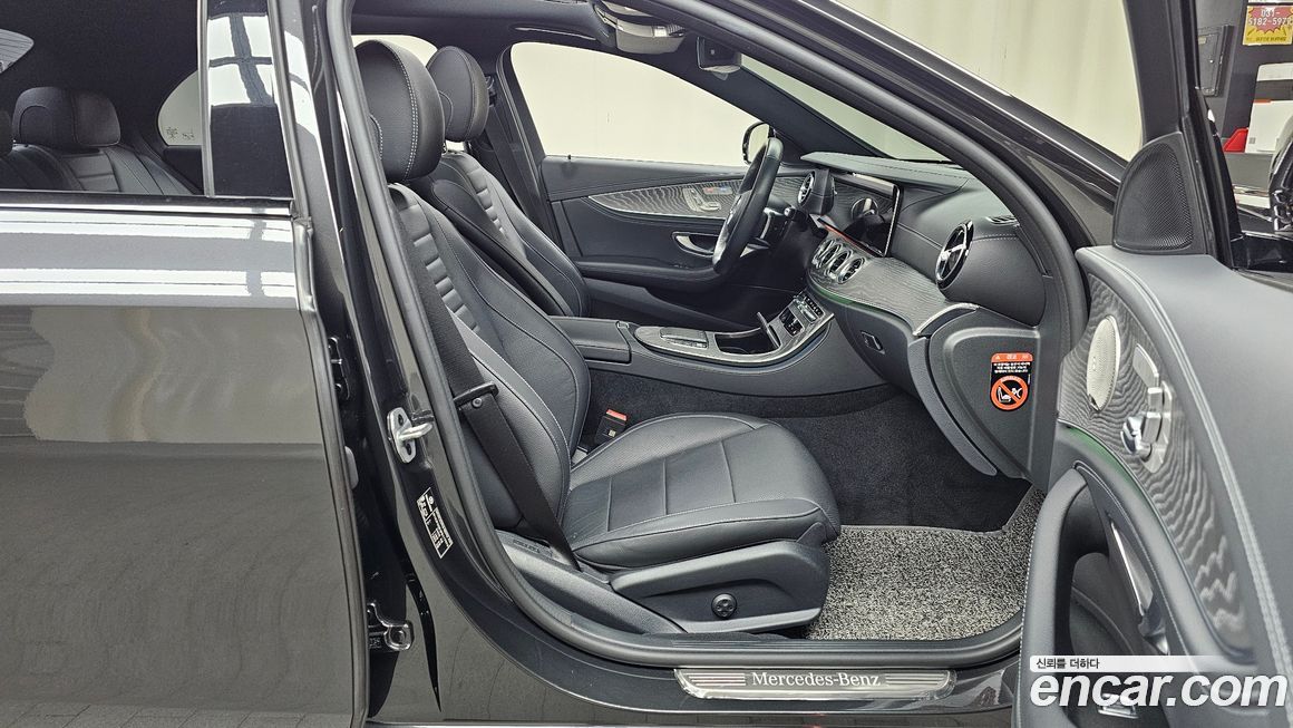 Mercedes-Benz E-Class 2023