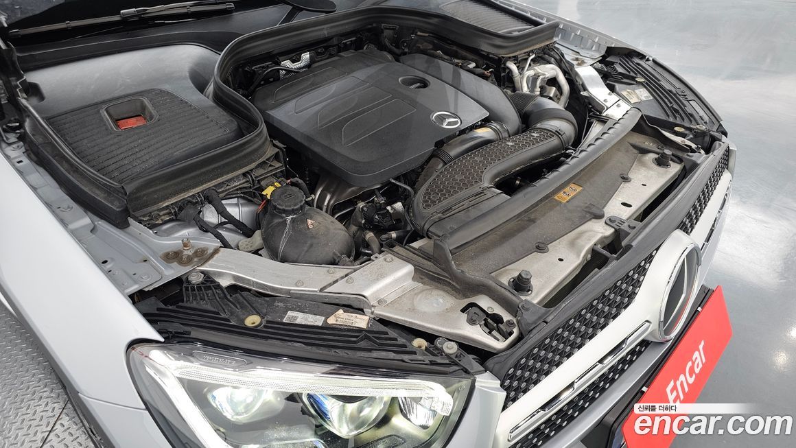 Mercedes-Benz GLC-Class 2023