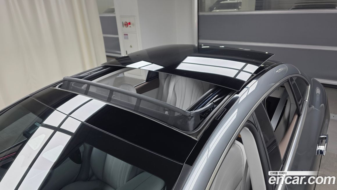 Mercedes-Benz EQE 2023