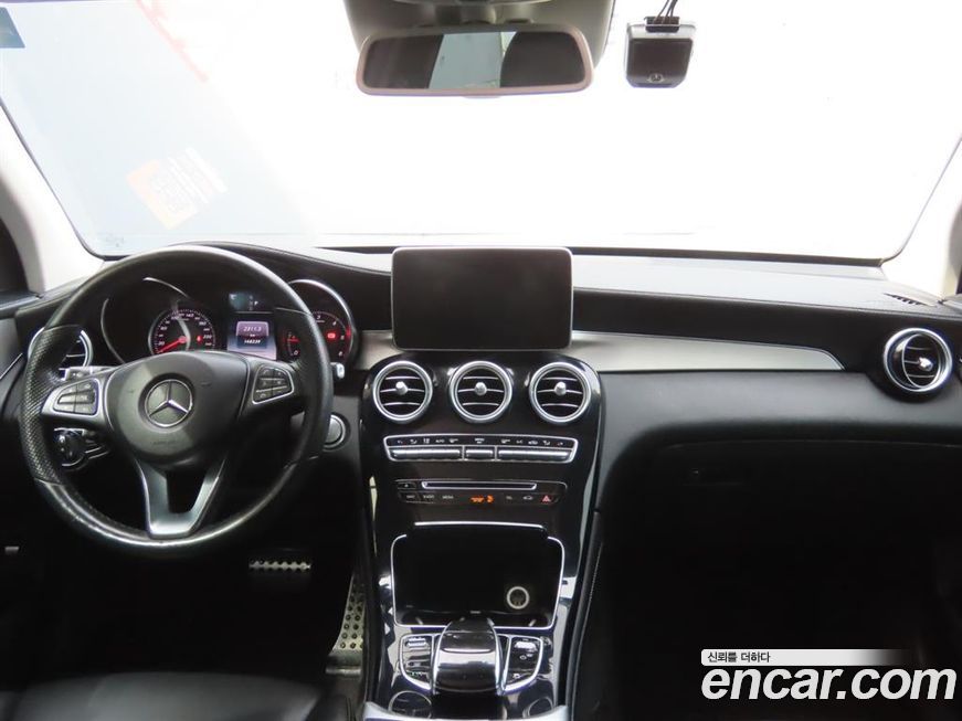 Mercedes-Benz GLC-Class 2018