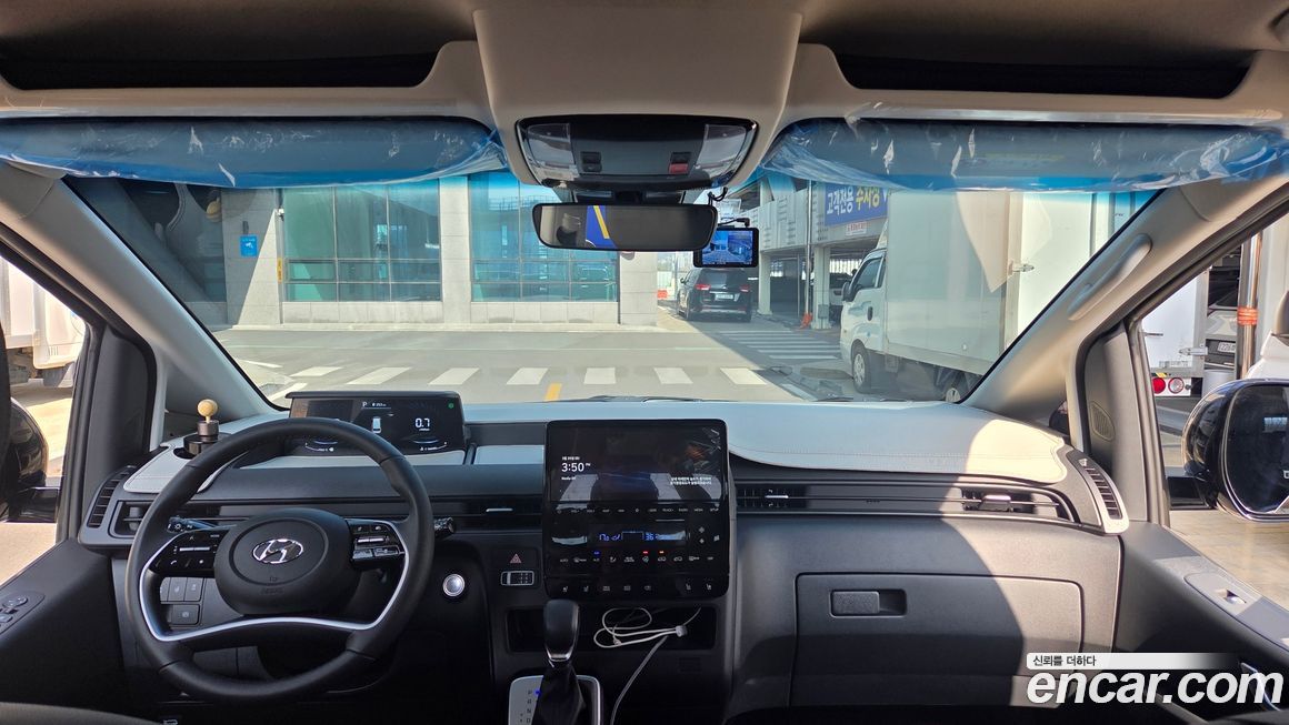 Hyundai Staria 2024