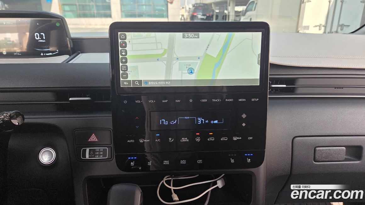 Hyundai Staria 2024