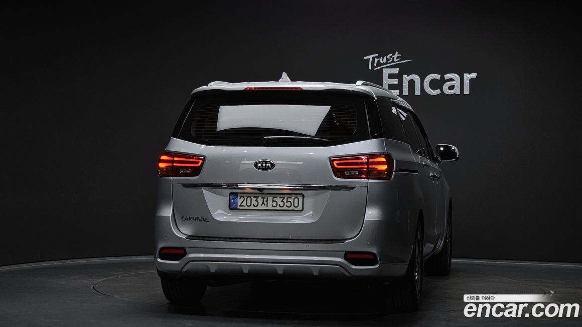 Kia Canival 2019