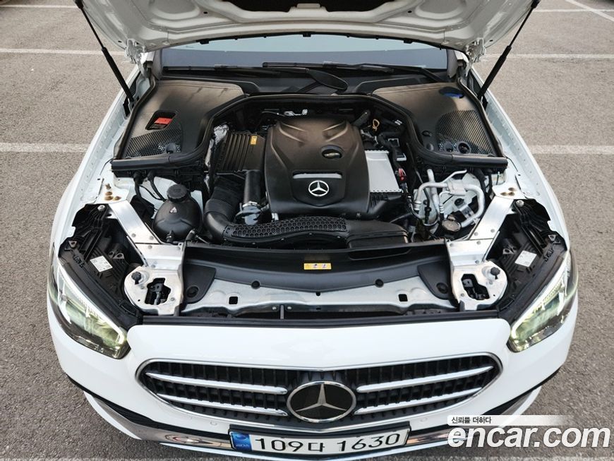 Mercedes-Benz E-Class 2021