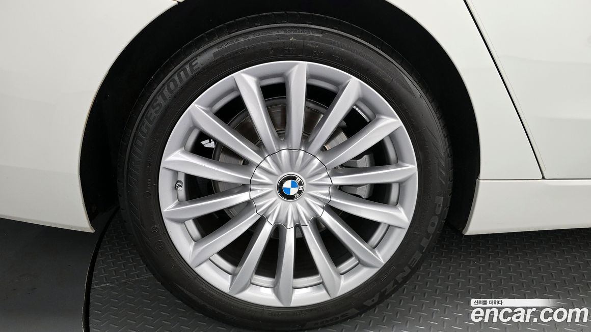 BMW Gran Turismo 2023