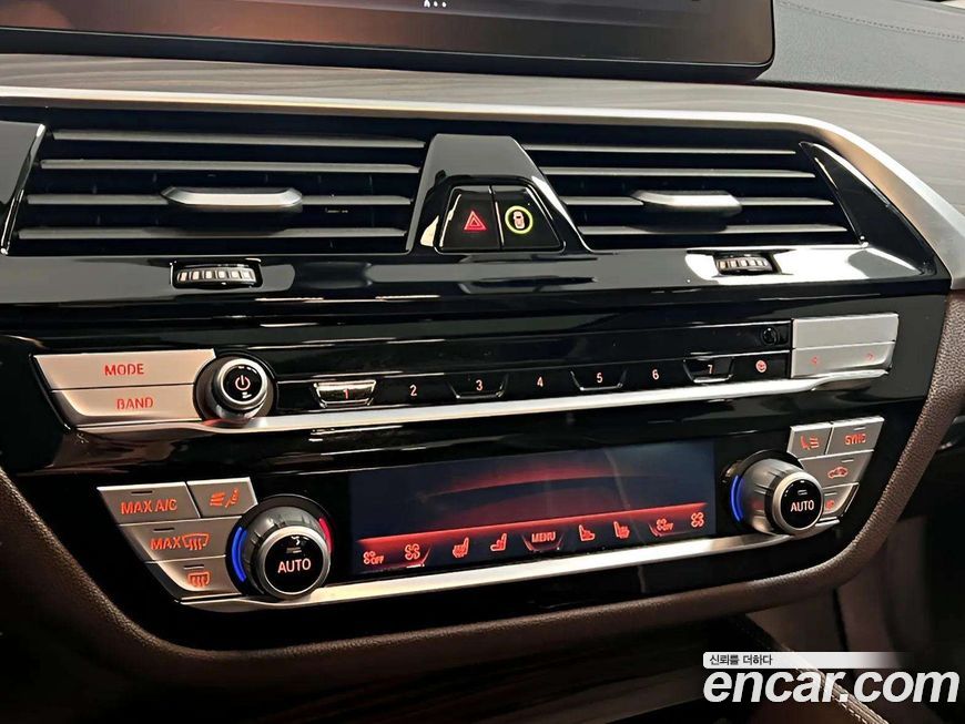 BMW 5-Series 2021