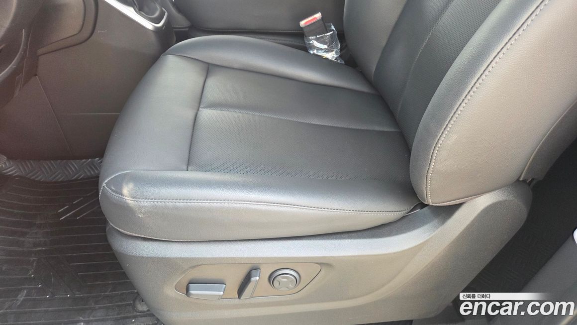 Hyundai Staria 2024