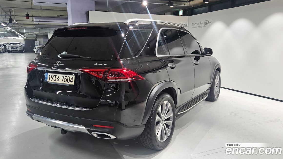 Mercedes-Benz GLE-Class 2021