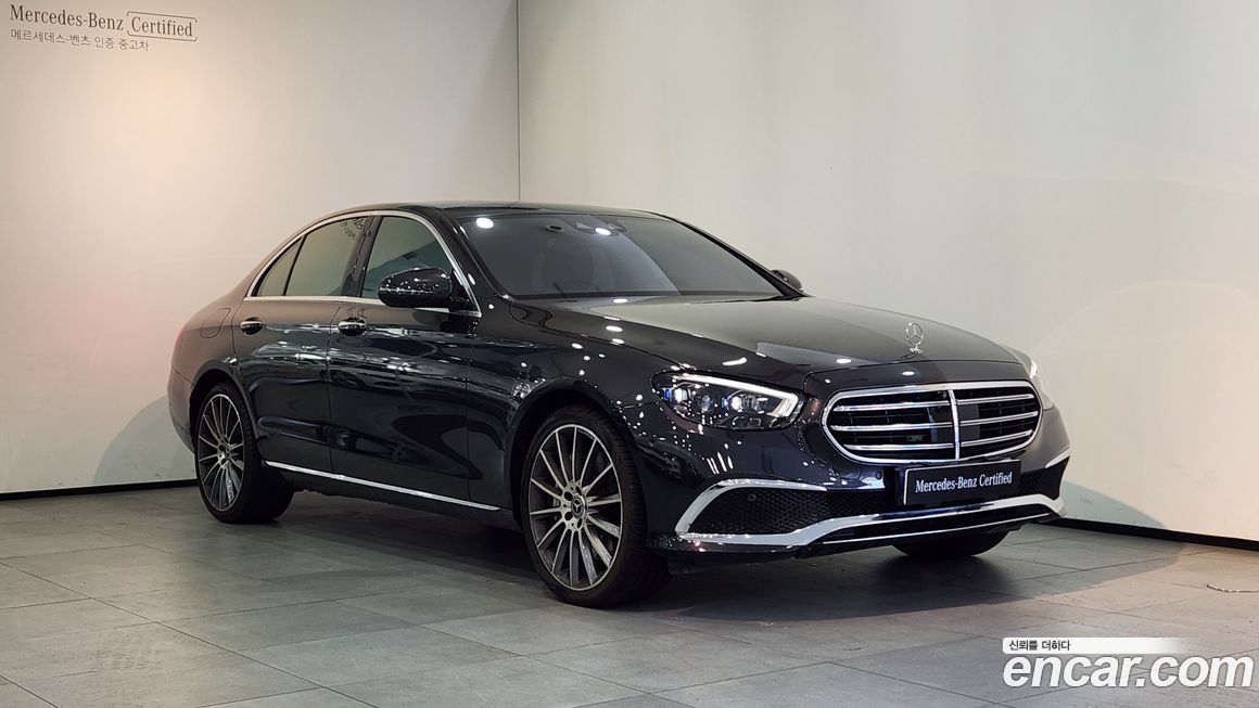 Mercedes-Benz E-Class 2023