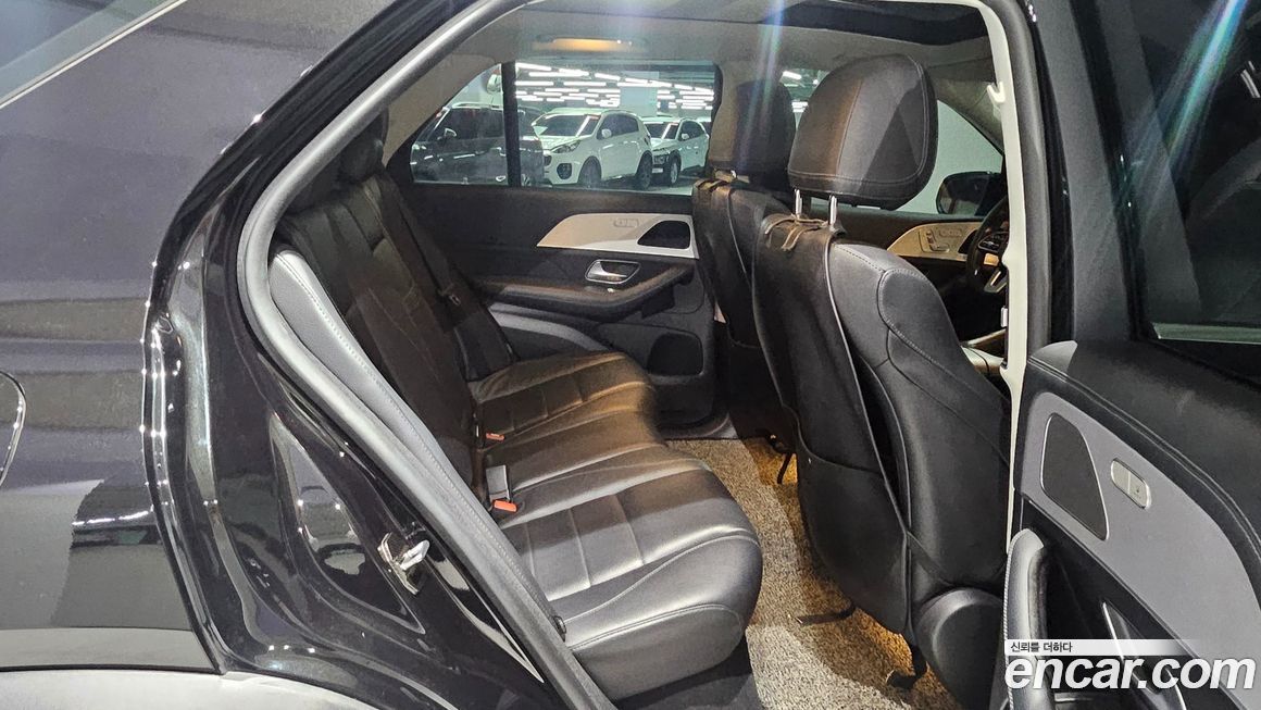 Mercedes-Benz GLE-Class 2021