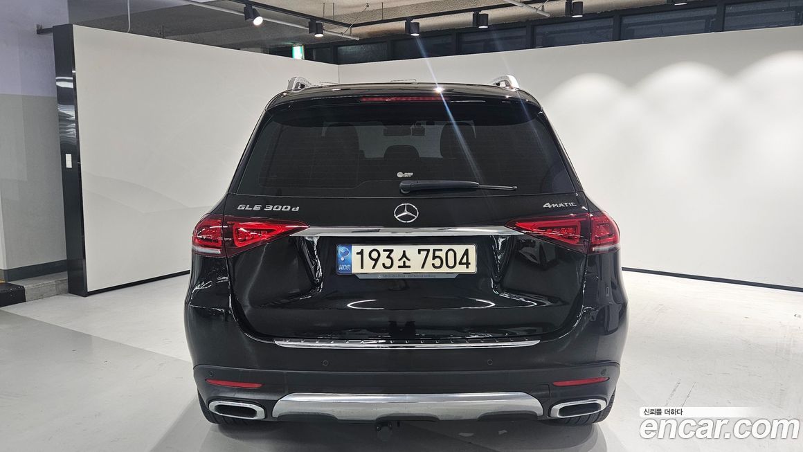 Mercedes-Benz GLE-Class 2021