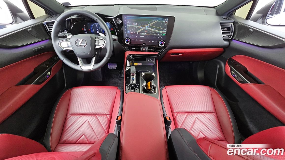 Lexus NX 2025