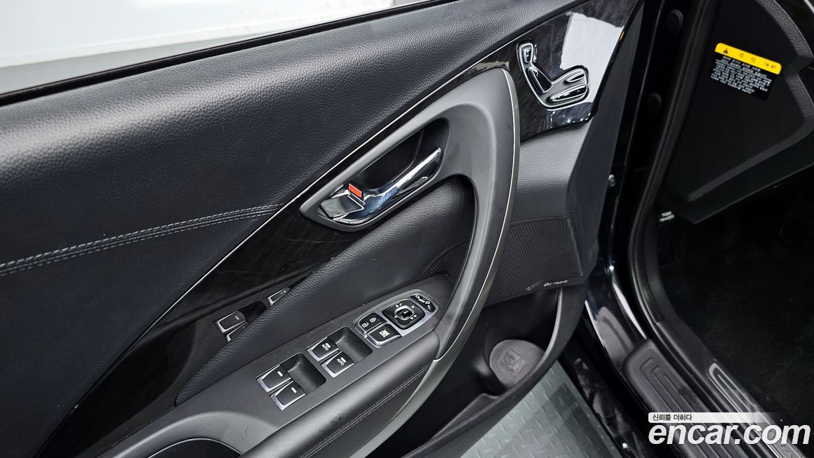 Hyundai Grandeur 2015