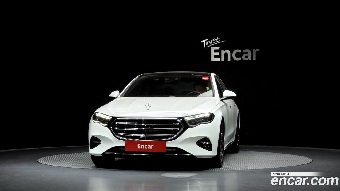 Mercedes-Benz E-Class 2025