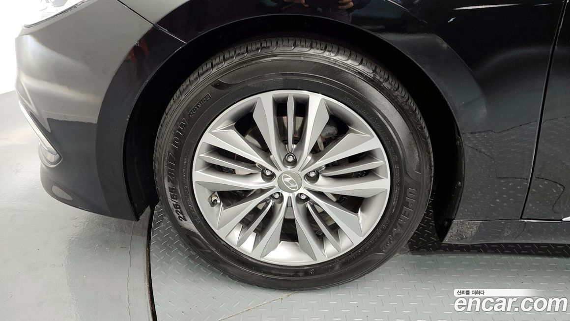 Hyundai Grandeur 2015