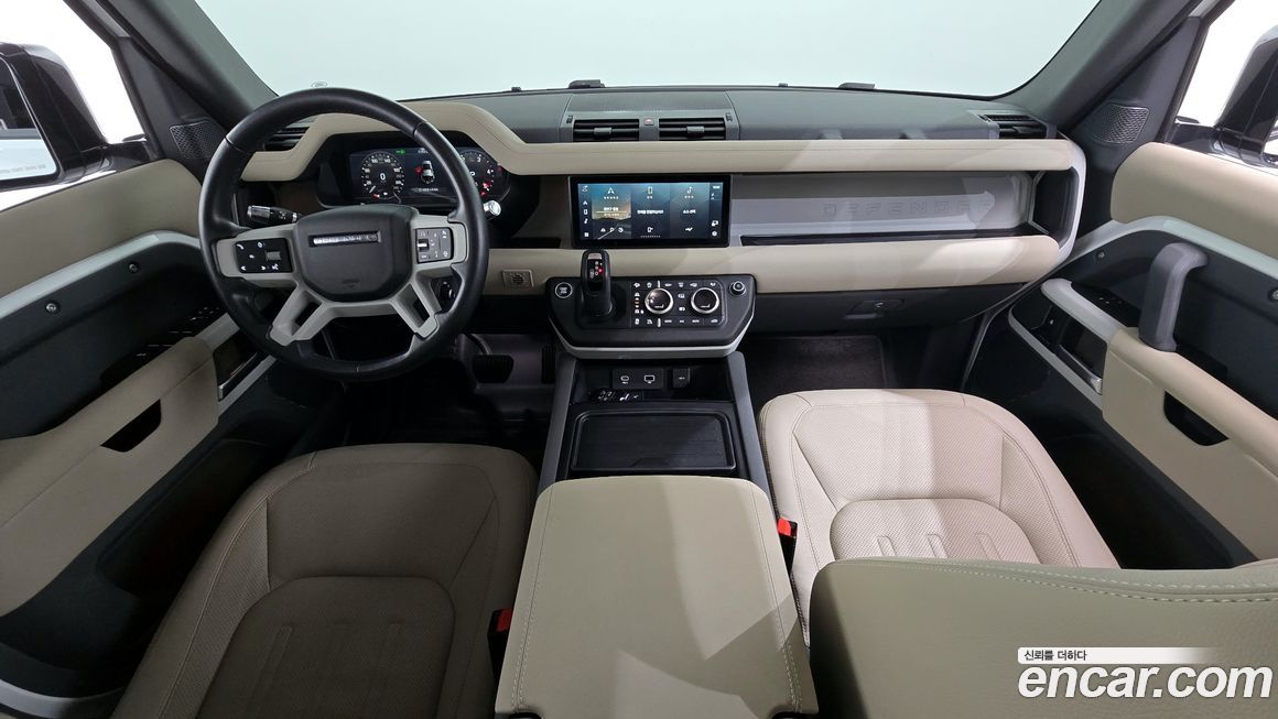 Land Rover Defender 2022