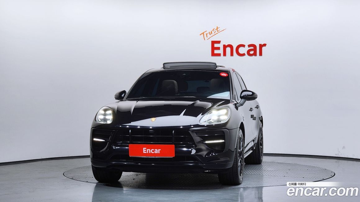 Porsche Macan 2021