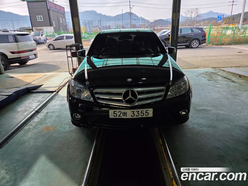 Mercedes-Benz C-Class 2010