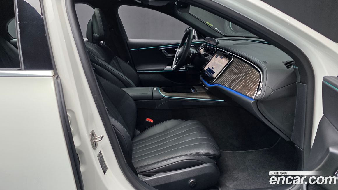 Mercedes-Benz E-Class 2025