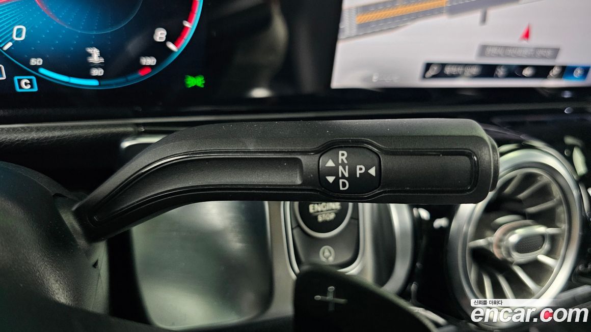 Mercedes-Benz GLB-Class 2020