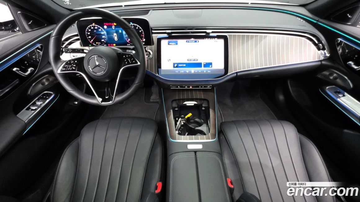 Mercedes-Benz E-Class 2025