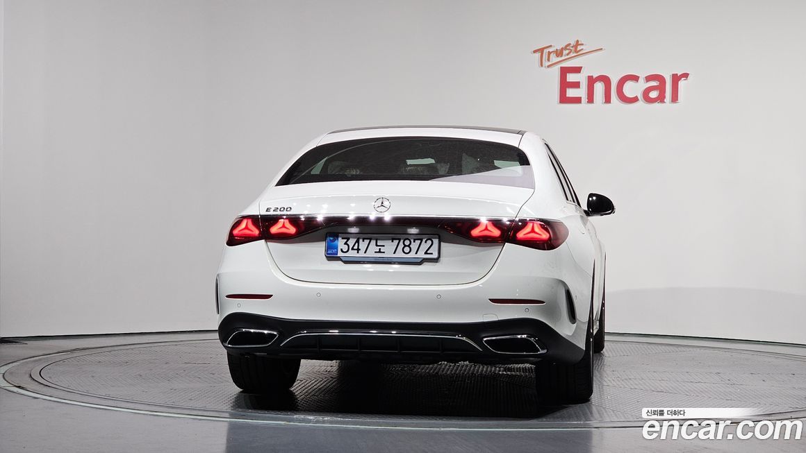 Mercedes-Benz E-Class 2026