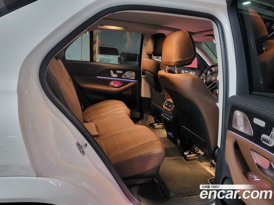 Mercedes-Benz GLE-Class 2025