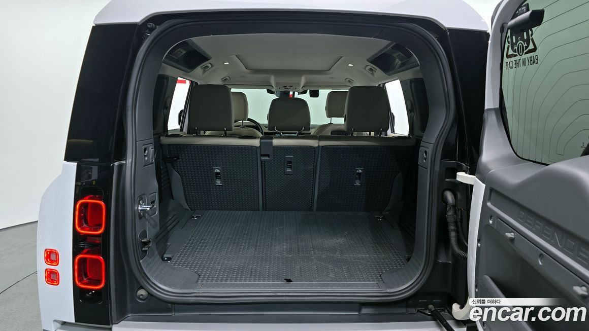 Land Rover Defender 2022