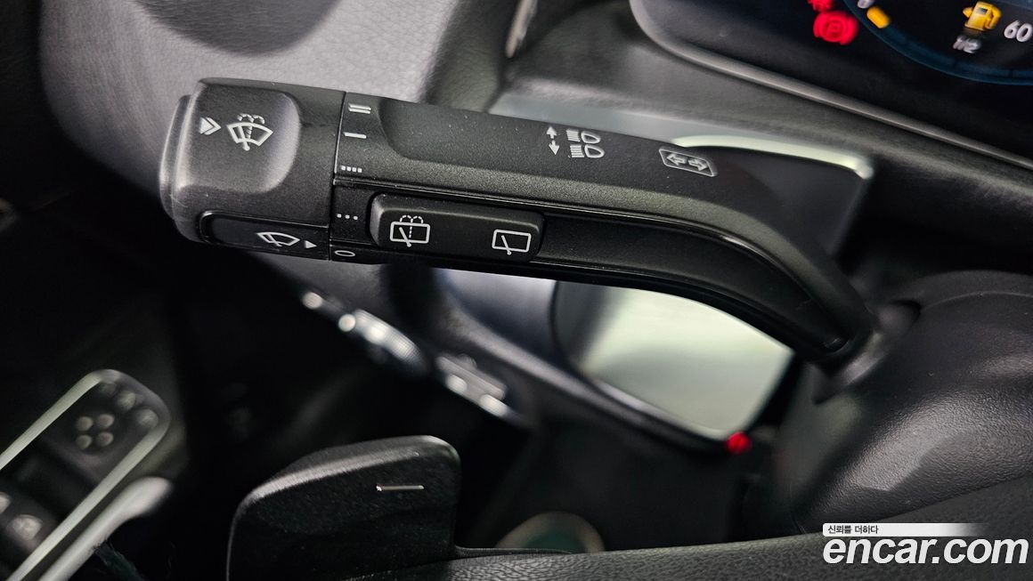 Mercedes-Benz GLB-Class 2020