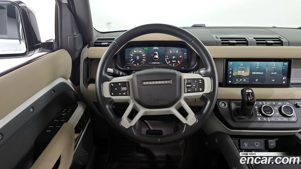 Land Rover Defender 2022
