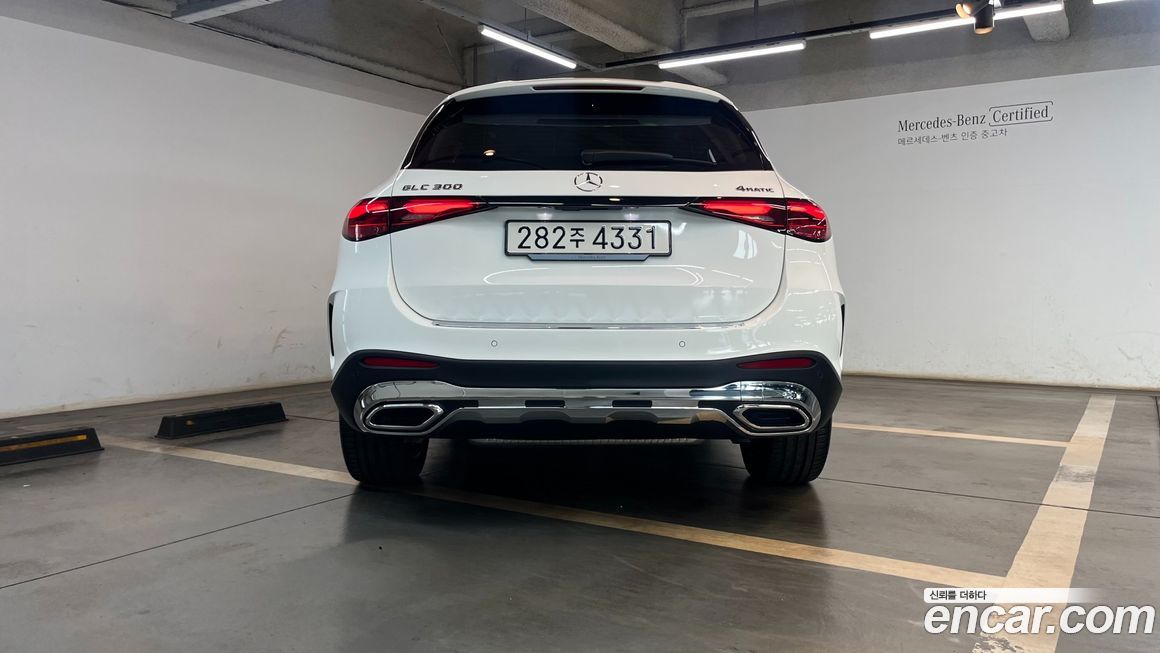 Mercedes-Benz GLC-Class 2025